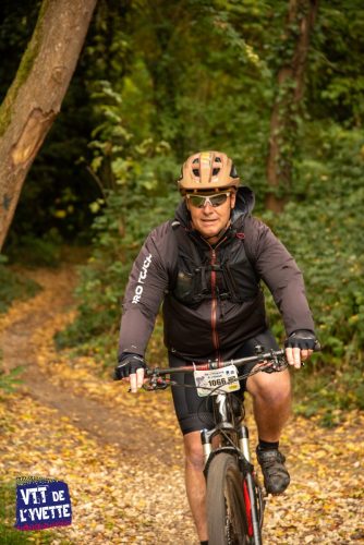 DE-LYVETTE-A-LORGE-25-736