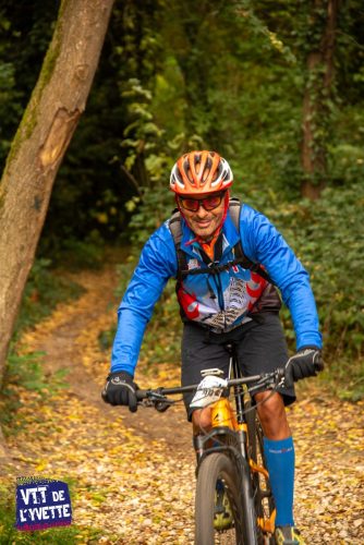 DE-LYVETTE-A-LORGE-25-737