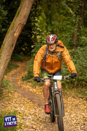 DE-LYVETTE-A-LORGE-25-742