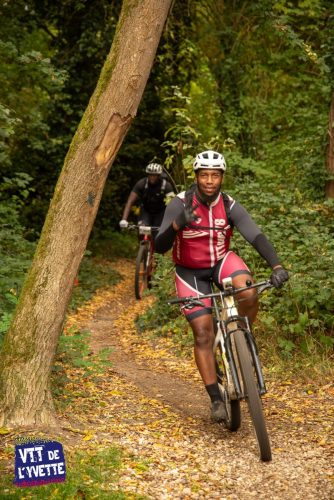 DE-LYVETTE-A-LORGE-25-743