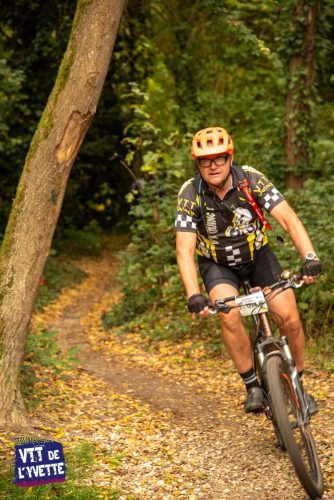 DE-LYVETTE-A-LORGE-25-746