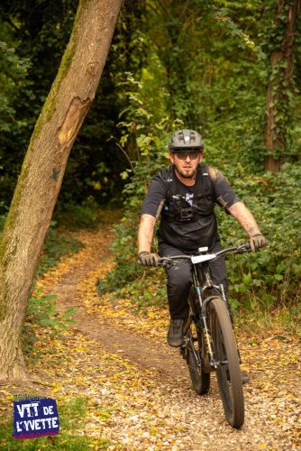 DE-LYVETTE-A-LORGE-25-748