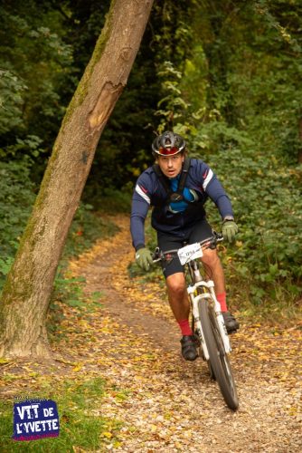 DE-LYVETTE-A-LORGE-25-753