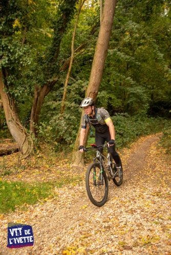 DE-LYVETTE-A-LORGE-25-758